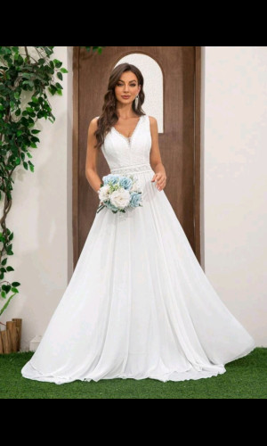 W022 Romantic Chiffon Wedding Dress